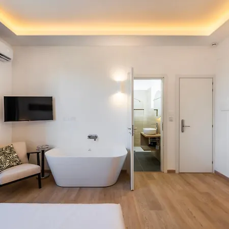 Skyline Boutique Hotel