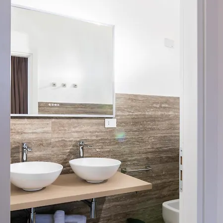 Skyline Boutique 3*