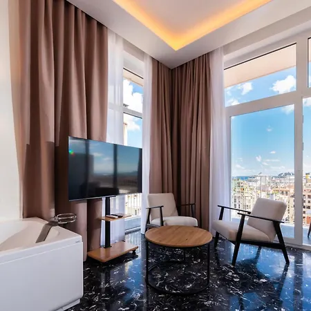 Hotel Skyline Boutique 3*