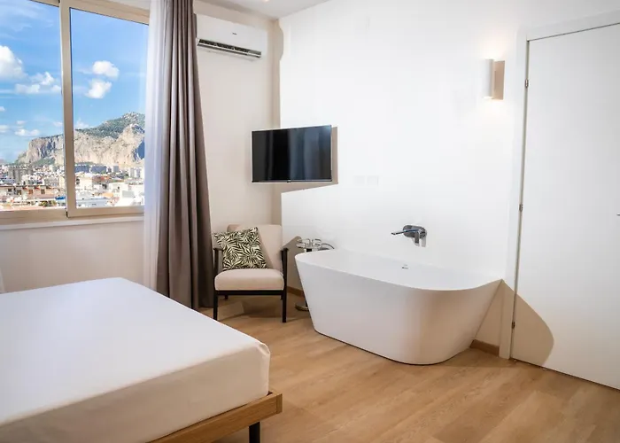 Skyline Boutique Hotel 3*