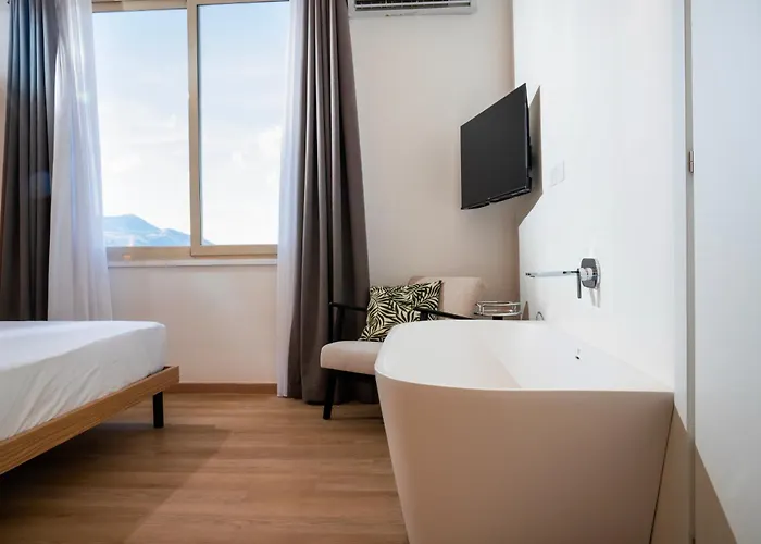 Skyline Boutique Hotel