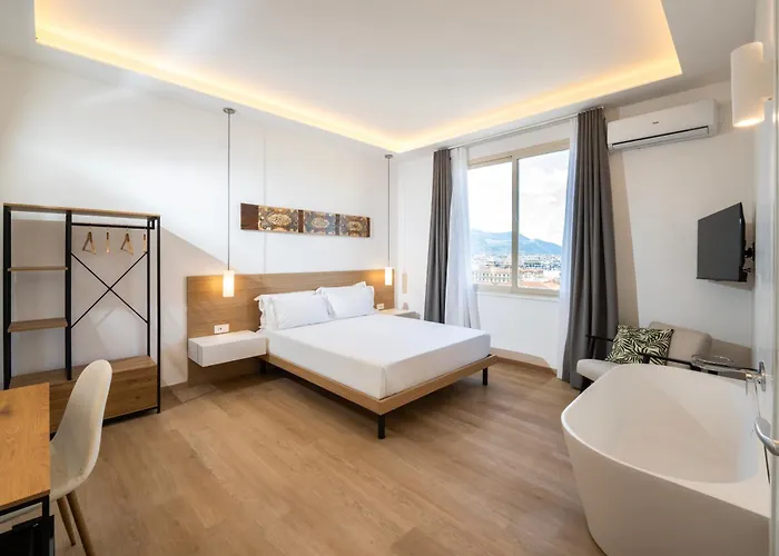 Hotel Skyline Boutique 3*