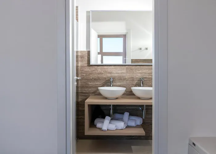 Skyline Boutique Hotel